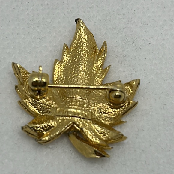 D’Orlan Maple Leaf 🍁 Brooch🇨🇦🇨🇦🇨🇦 - Picture 5 of 7